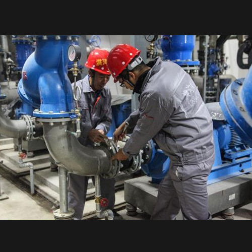 阜阳工厂设备维修现场